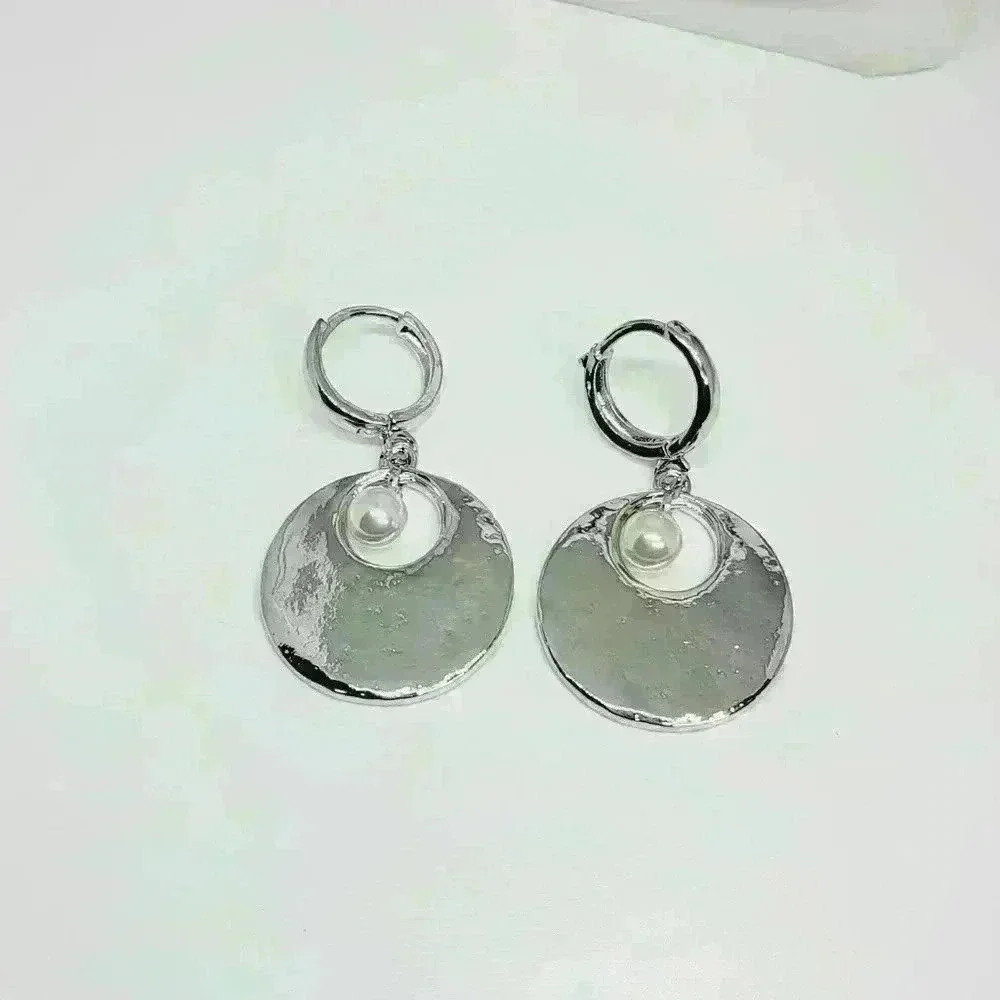 NWOT Beautiful Round Colorful Pearl Earrings - Picture 3 of 5